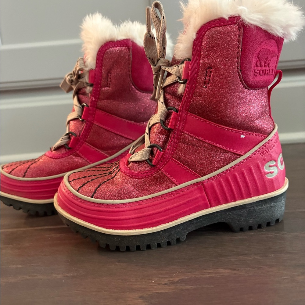 Sorel Glittery Pink Boots with White Fur